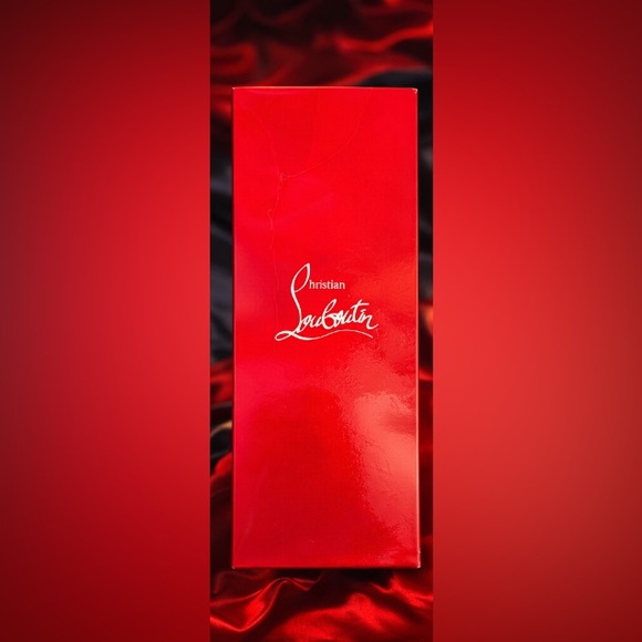 Christian Louboutin Silky Satin Lipstick Rouge Louboutin 001 ❤️ - Picture 6 of 6